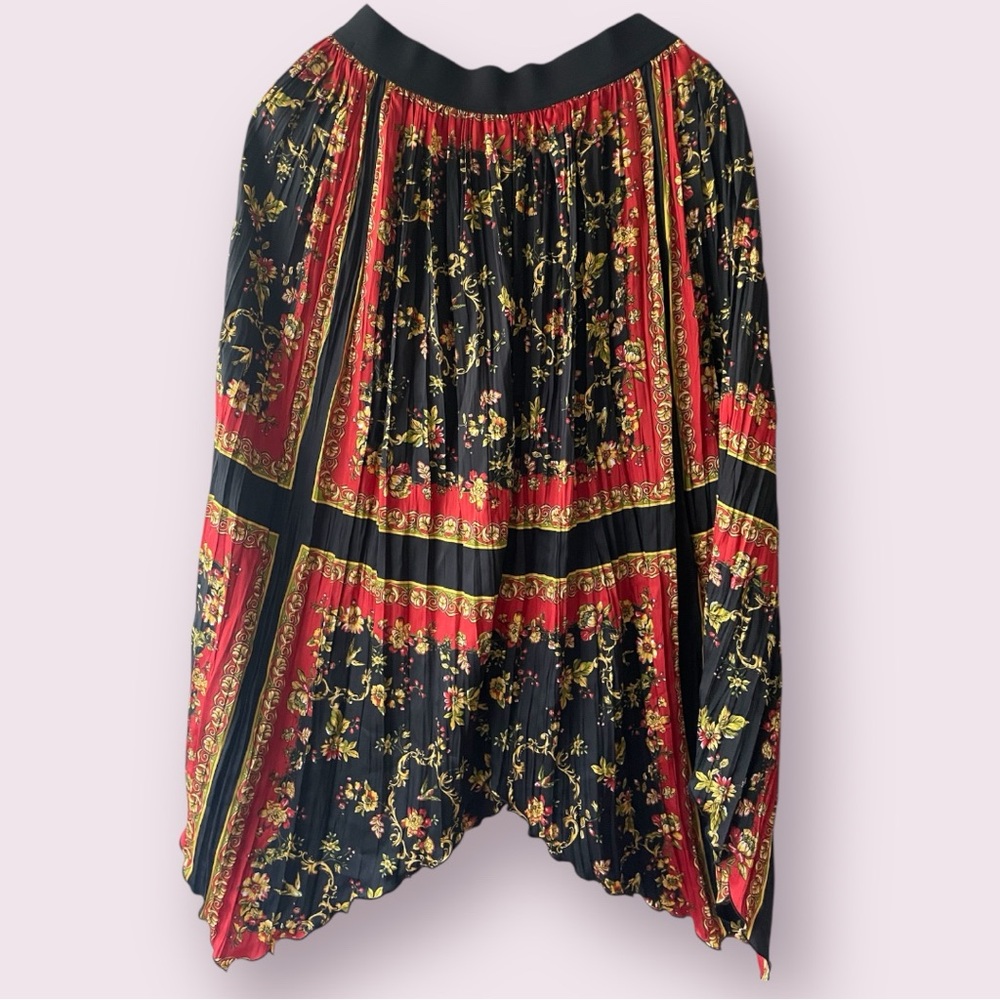 Zara Asymmetrical Skirt in Black and Red Floral